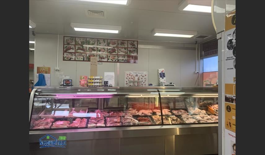 Shop thịt heo, vịt quay và thịt sống cần sang nhượng vùng Runcorn
