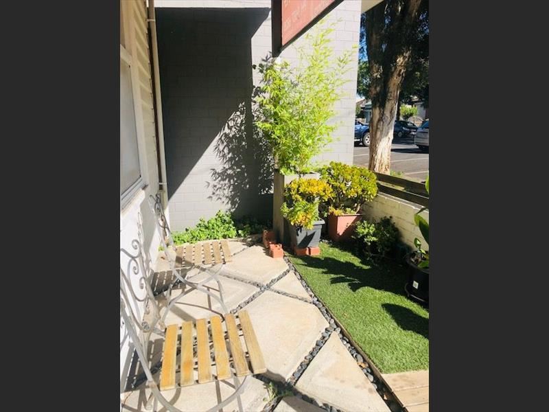Cần sang shop tóc beauty salon trung tâm Footscray khách ổn định
