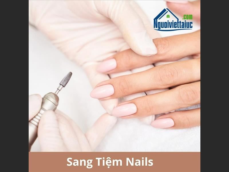 Sang shop Nail trong Shopping Westfield Coomera vùng Gold Coast