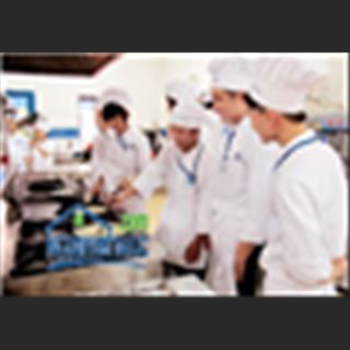 Cần người phụ bếp. 